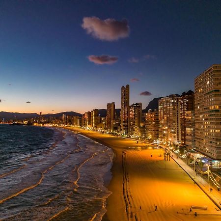 Beautiful Parque Loix 4 Bedroom Apartment Shared Pool, Tennis Court Benidorm Buitenkant foto