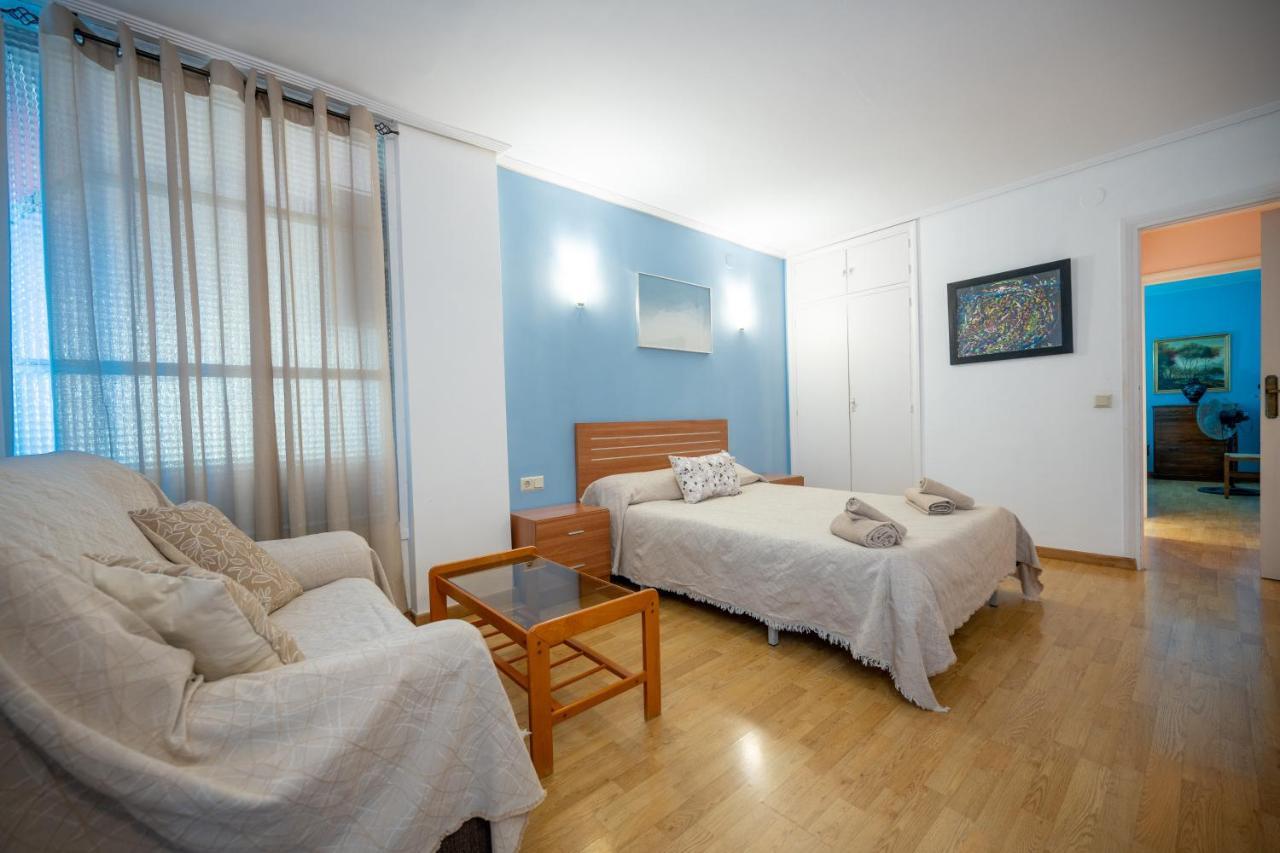 Beautiful Parque Loix 4 Bedroom Apartment Shared Pool, Tennis Court Benidorm Buitenkant foto