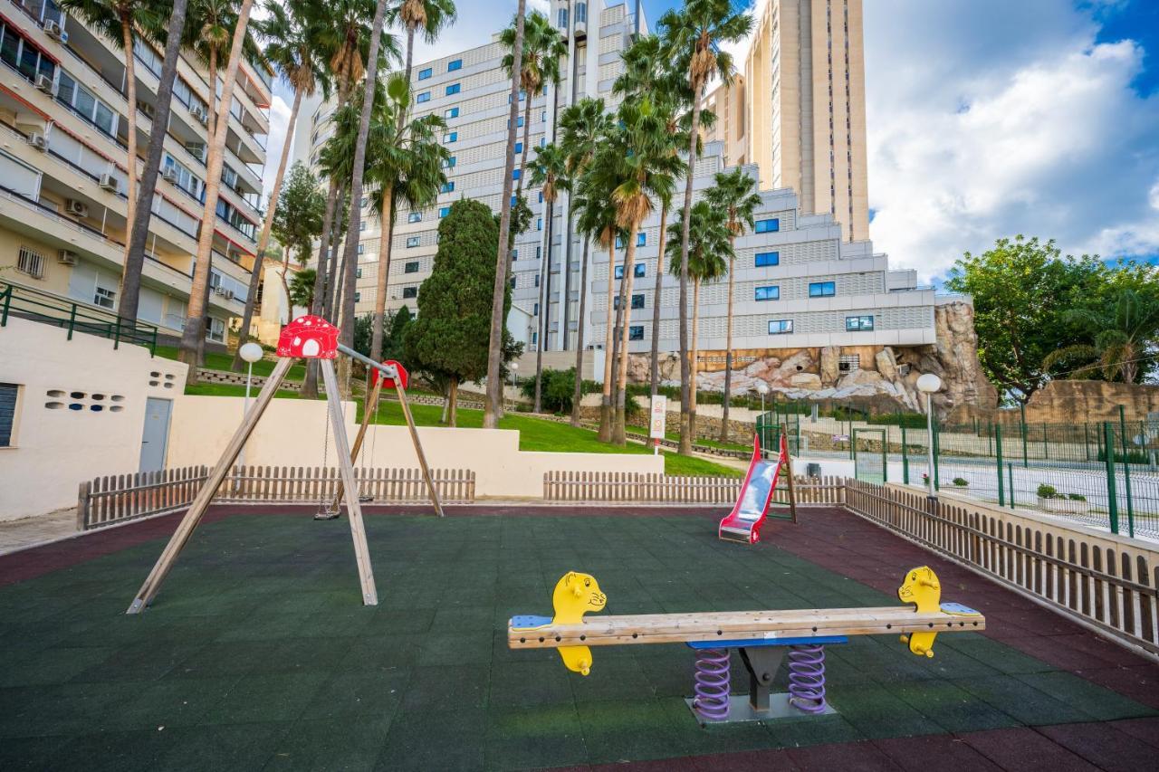 Beautiful Parque Loix 4 Bedroom Apartment Shared Pool, Tennis Court Benidorm Buitenkant foto