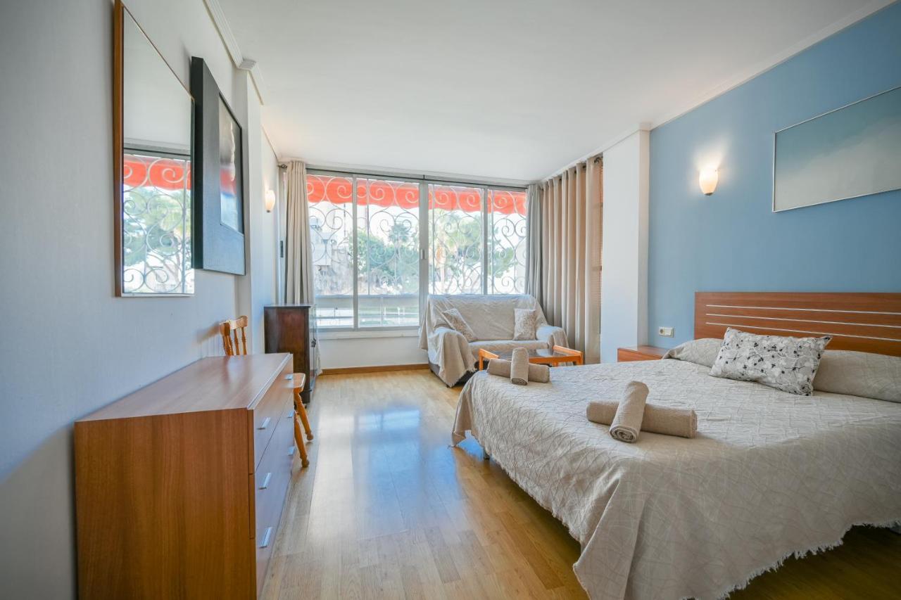 Beautiful Parque Loix 4 Bedroom Apartment Shared Pool, Tennis Court Benidorm Buitenkant foto