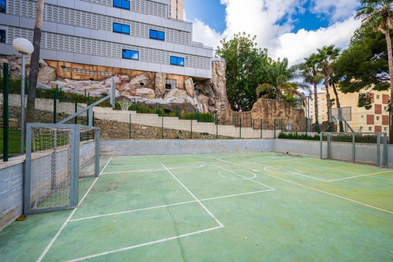 Beautiful Parque Loix 4 Bedroom Apartment Shared Pool, Tennis Court Benidorm Buitenkant foto
