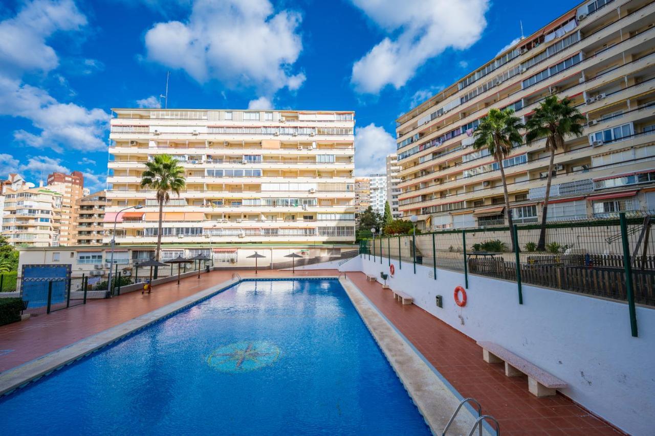 Beautiful Parque Loix 4 Bedroom Apartment Shared Pool, Tennis Court Benidorm Buitenkant foto